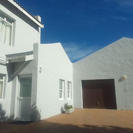 Villa Heaven'S Door Bettyʼs Bay Exterior foto